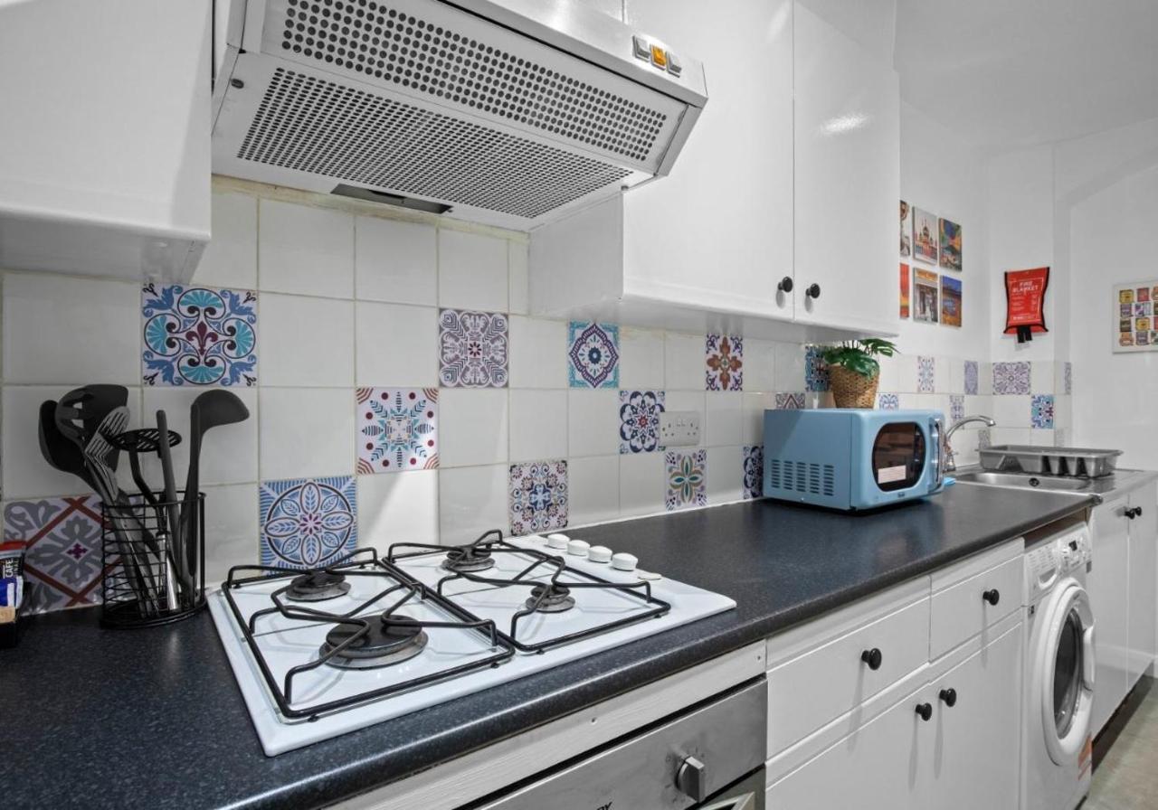 Hampton Hideaway By My Getaways Apartment Brighton ภายนอก รูปภาพ