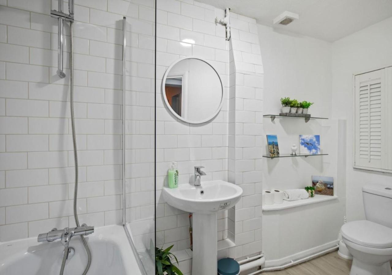 Hampton Hideaway By My Getaways Apartment Brighton ภายนอก รูปภาพ